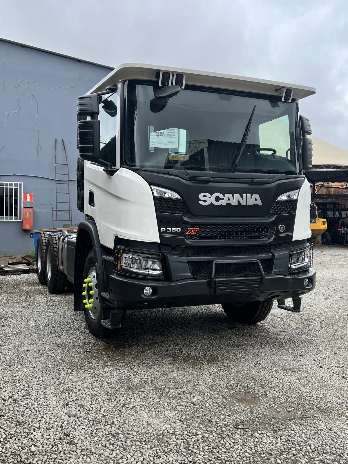 ROPS/FOPS em caminhão Scania P360